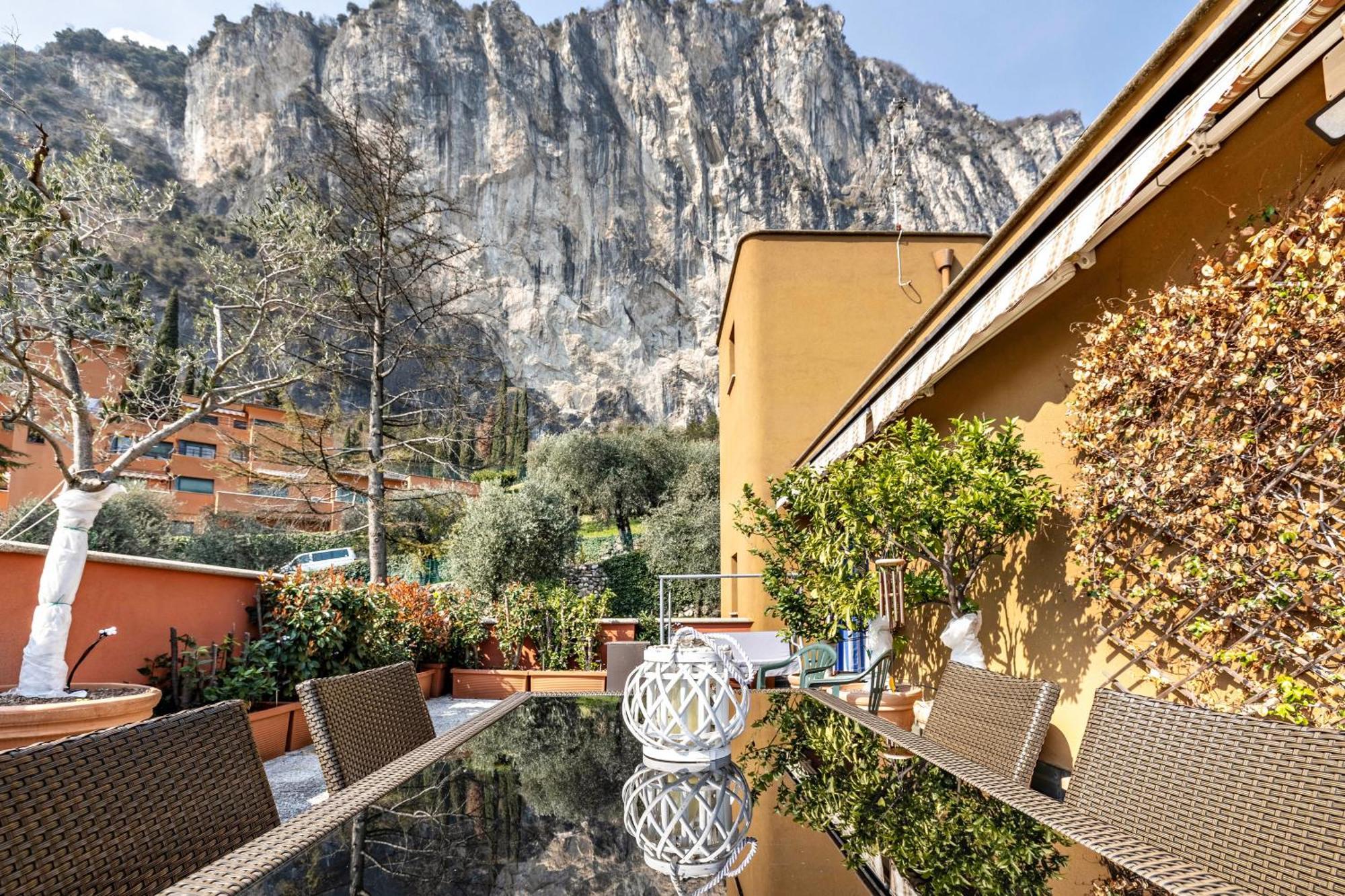Апартаменти Casa Sara With Swimming Pool Рива-дель-Гарда Екстер'єр фото